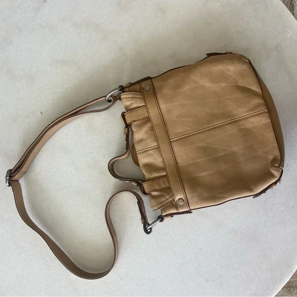 Vintage Fossil Maddox Pebbled Tan Leather Messenger Bag Purse